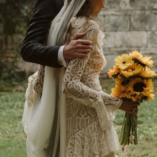 novia con elementos clásicos renovados, atemporal