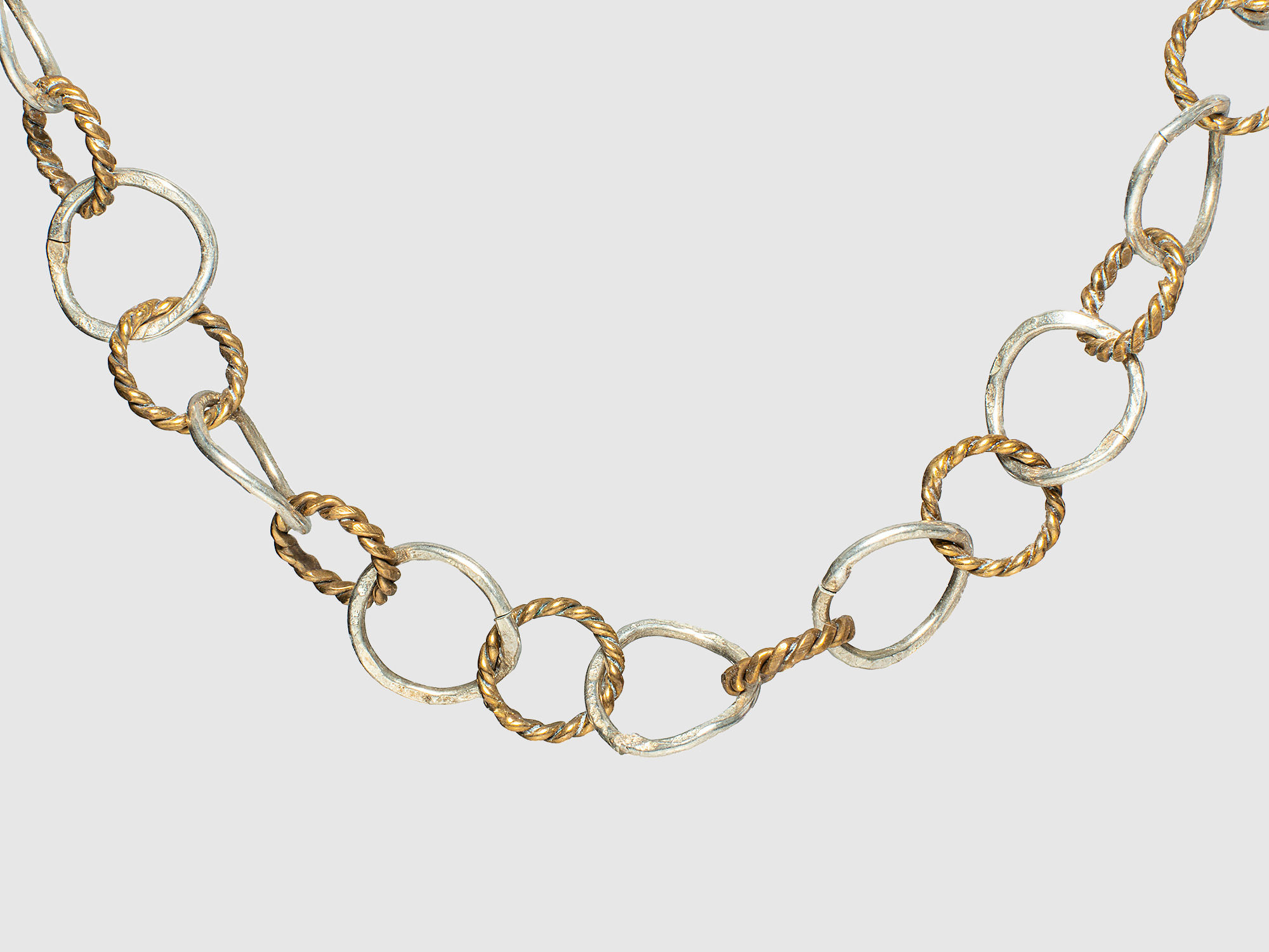 Pamela Two-toned Chain