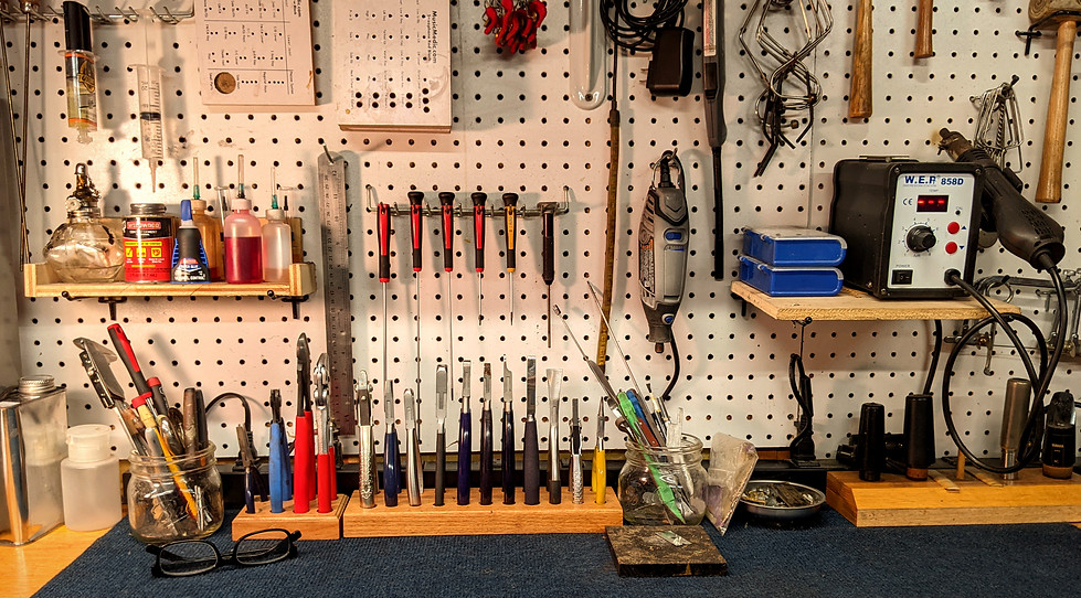 Classic Winds Repair Bench