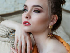 Get The Latest Deals Of Rings For Mother's Day