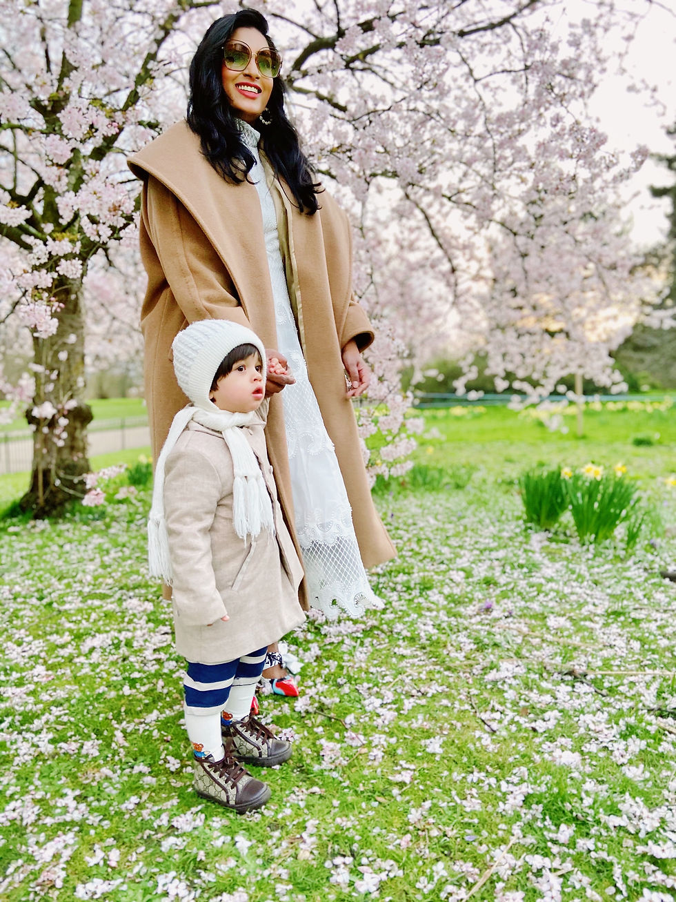 Mother and toddler in Kensington Gardens