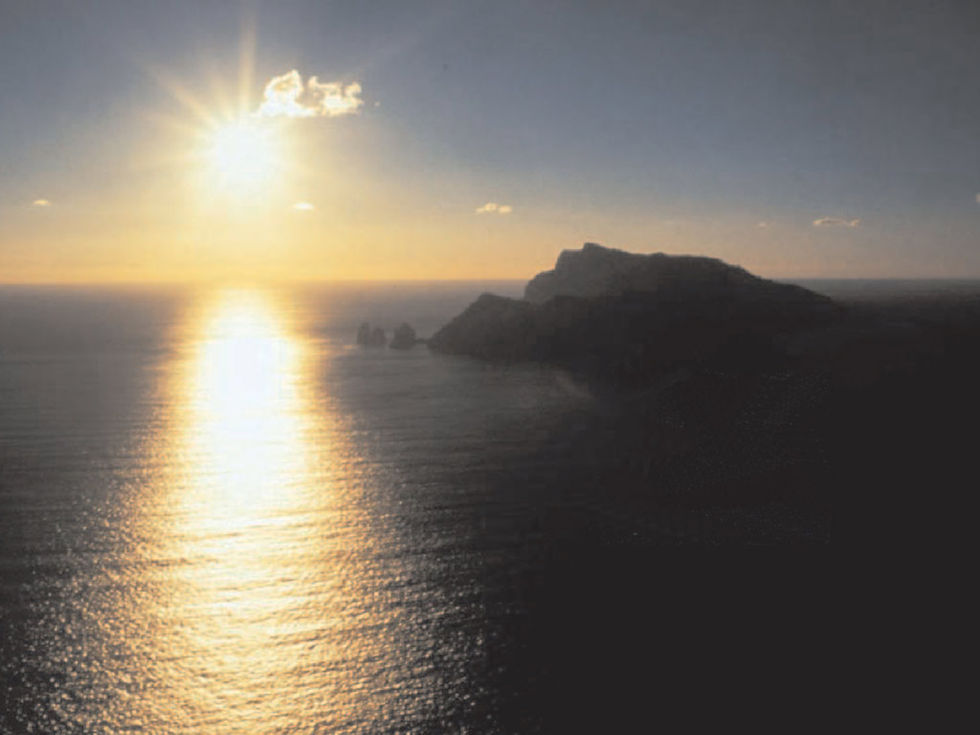 Thumbnail: City Sightseeing Naples Hop-On Hop-Off Bus Tour