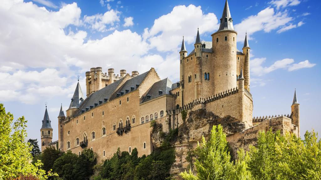 Avila and Segovia Walking Tour with Flamenco Show