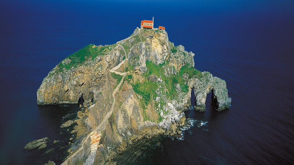 Thumbnail: Private Tour: Car Disposal and Driver to Discover the Coast of Biscay from Bilba