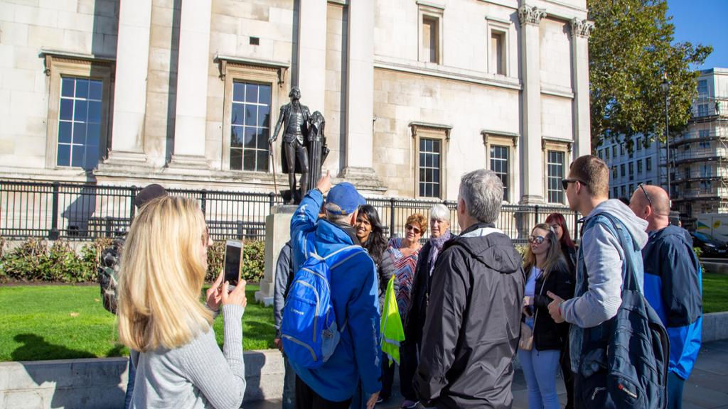  Changing of the Guard - Royal Walking Tour