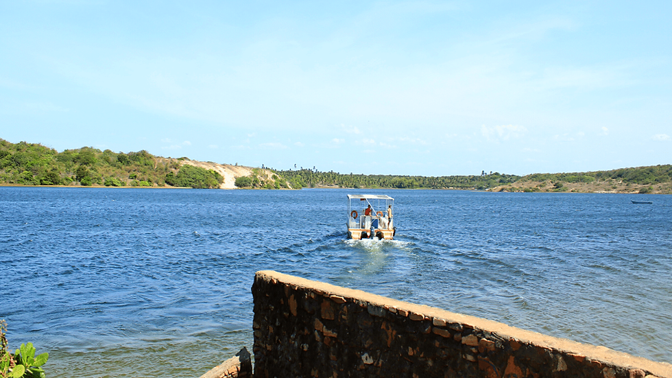 Thumbnail: Trip to Lagoinha Beach with Buggy and Catamaran