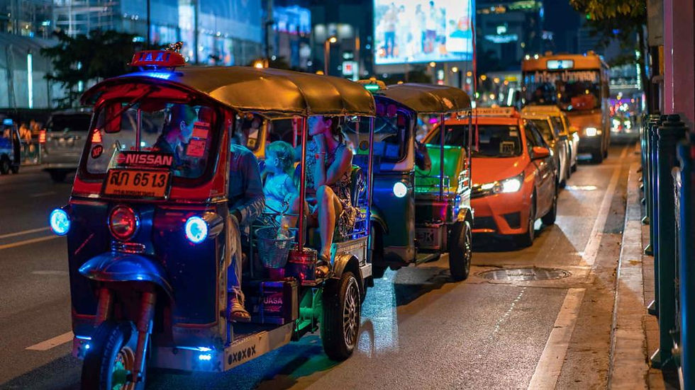 Thumbnail: Bangkok Photo Safari in Neon Night Light