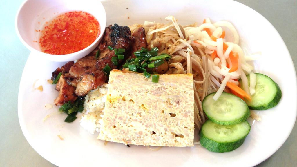 Saigon Street Food by Night