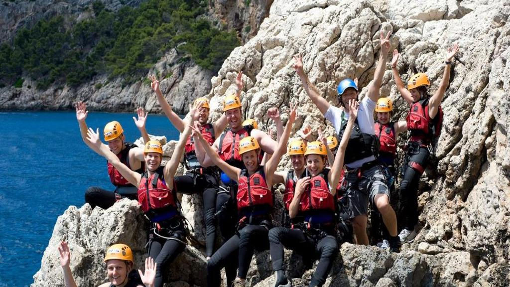 Coasteering North Family Sea Adventure