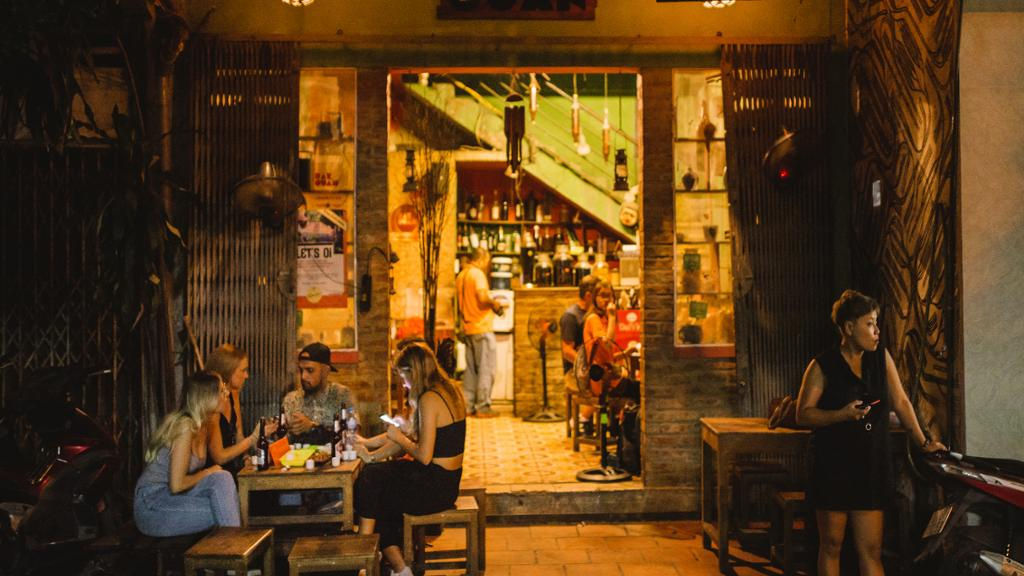 Hanoi at Night - Small Group Vespa Tour