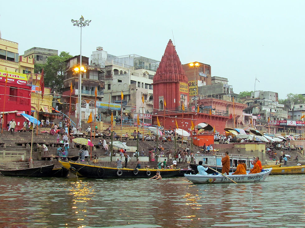 Thumbnail: Sunrise boat ride on Ganges river followed by walk through the narrow alleys of 