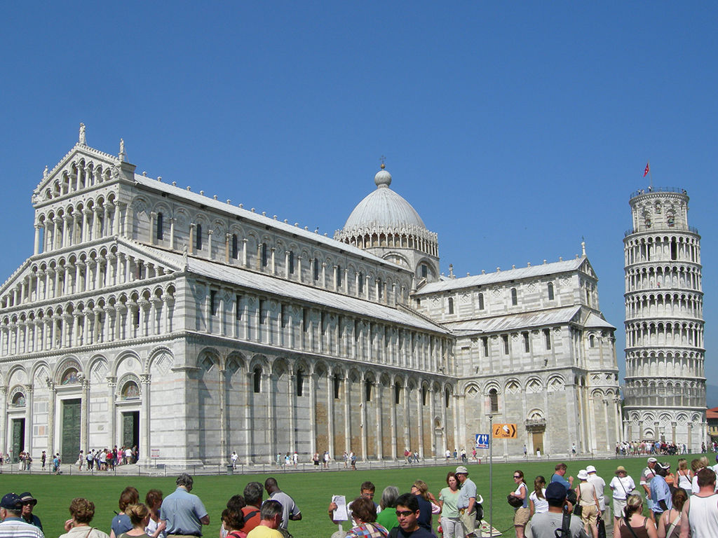 Tour to Pisa through the Tuscan Countryside