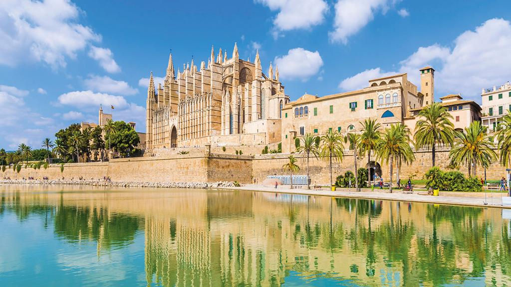 Palma Old Town - Walking Tour with entrance to the Cathedral