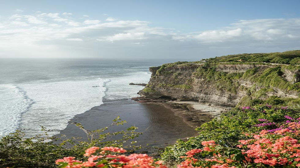 Thumbnail: Uluwatu Temple and Suluban Beach with a Kecak Fire Dance – Full-Day Tour with Sk