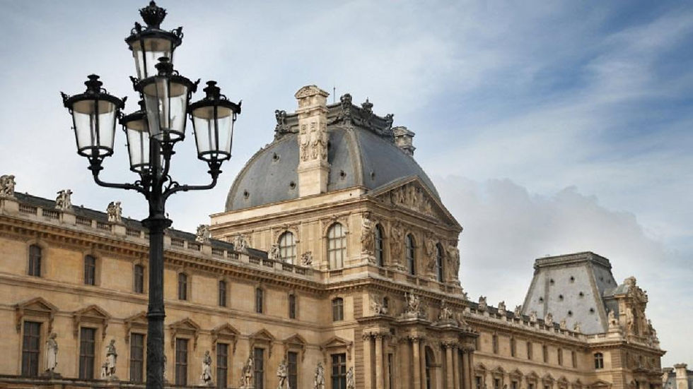 Thumbnail: Skip-the-Line Ticket - Louvre Masterpieces and Royal Palace - Small Group Tour