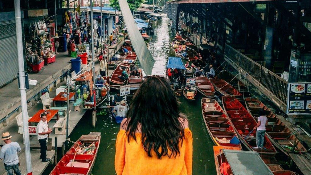Maeklong Railway and Damnoen Saduak Floating Market - Tour