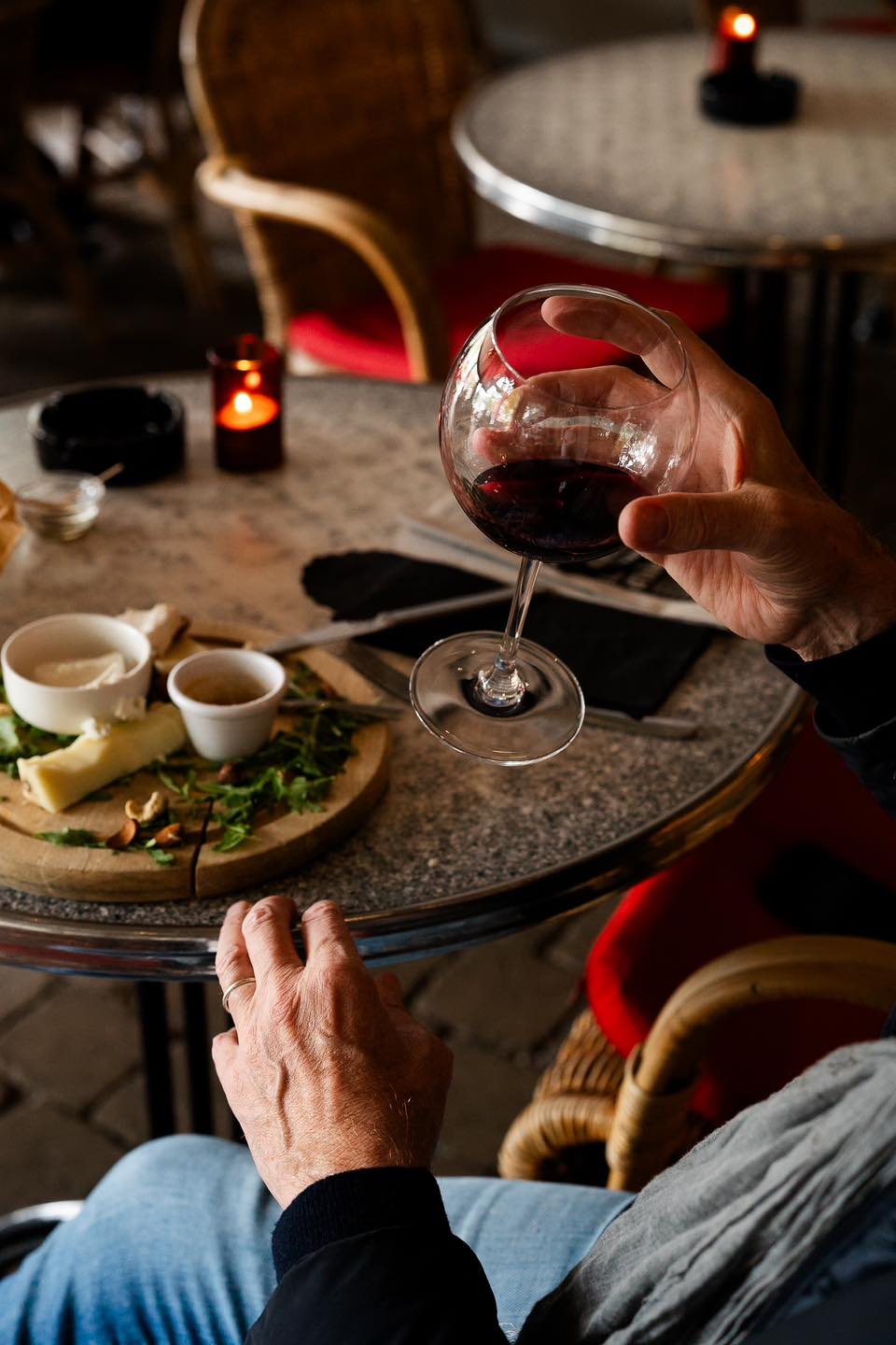 Saga winebar