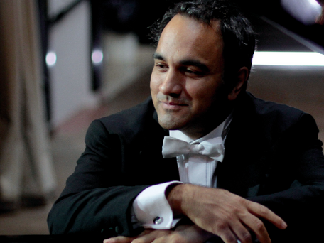 Alexander Panizza - Know our mentor creator 