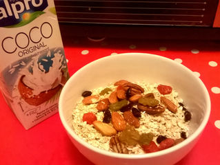 Tout bonheur commence par un petit déjeuner tranquille