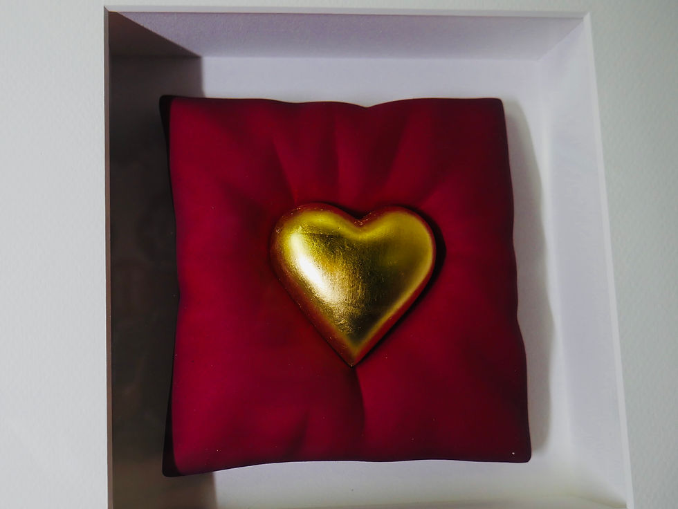 Thumbnail: "Golden Heart" - Volker Kuhn