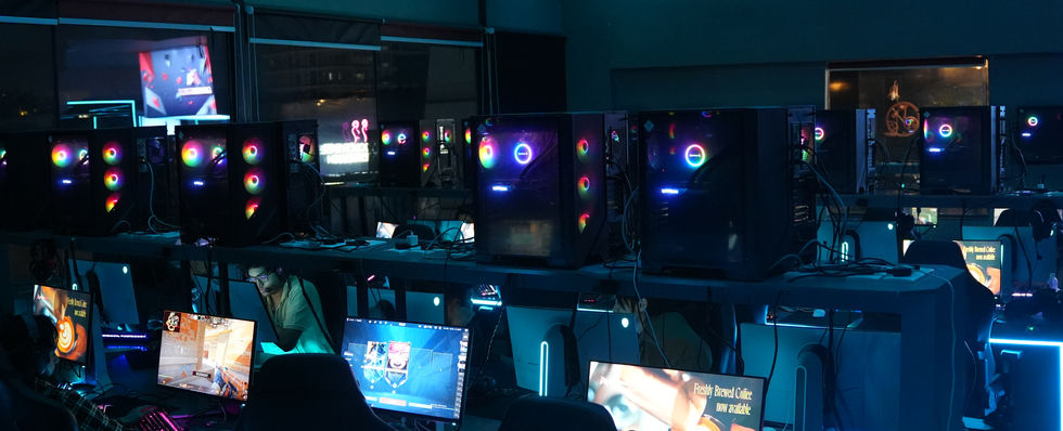 multiple gamers playing on PC setups Banjara Hills Hyderabad