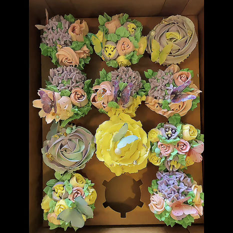 A Sweet Floral Moment: Birthday Cupcakes for a Special 11-Year-Old