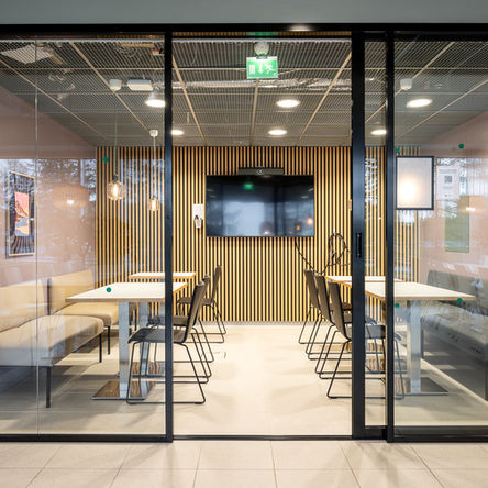 neuvotteluhuone, antell highway