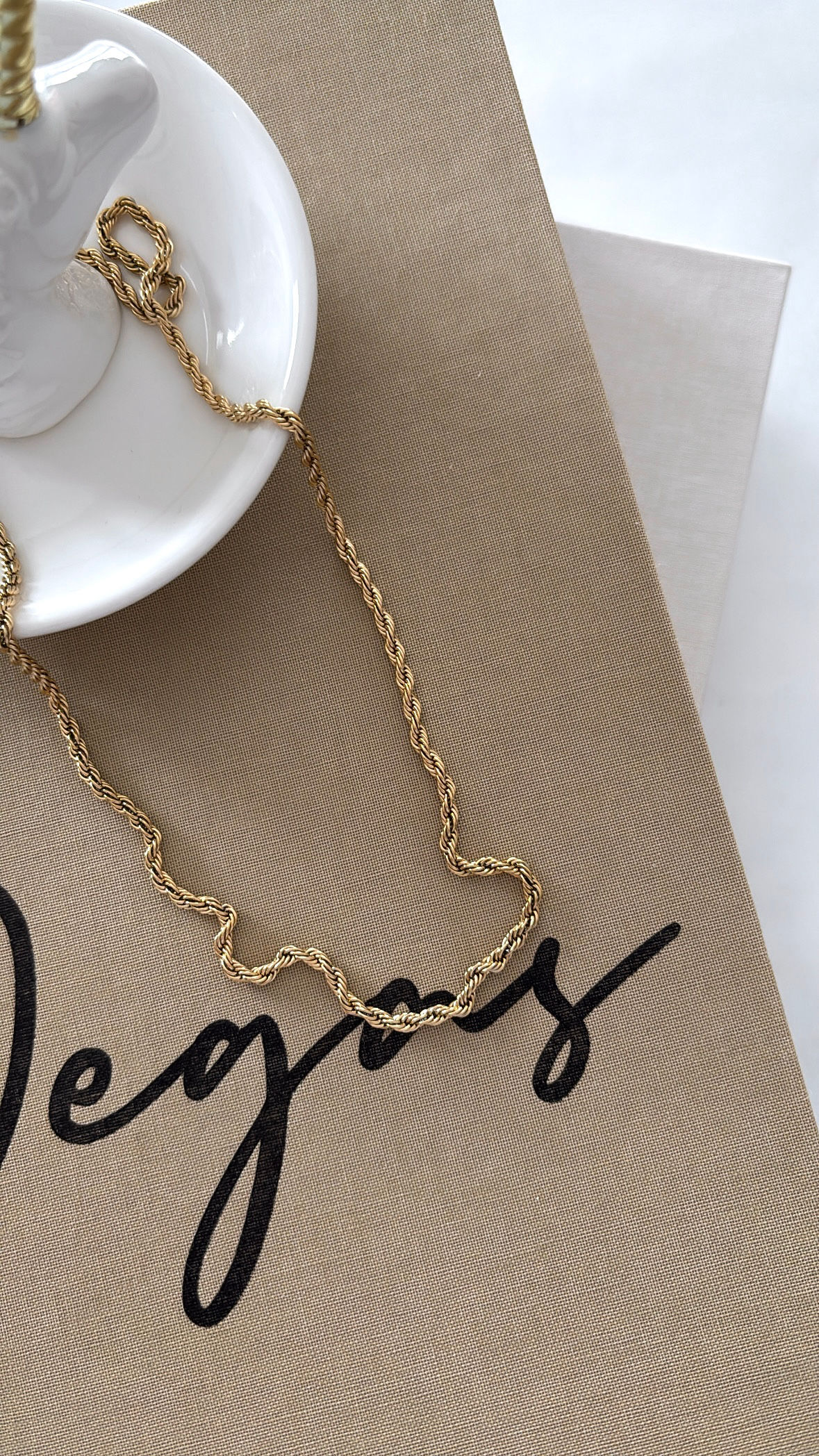 Çelik Burgu Zincir Kolye