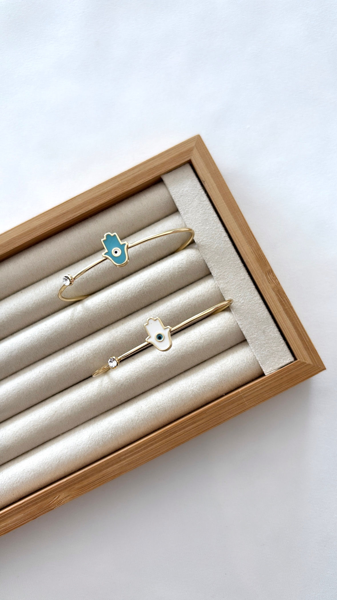 Vip Mineli Mavi Renk Fatma Ana Eli 