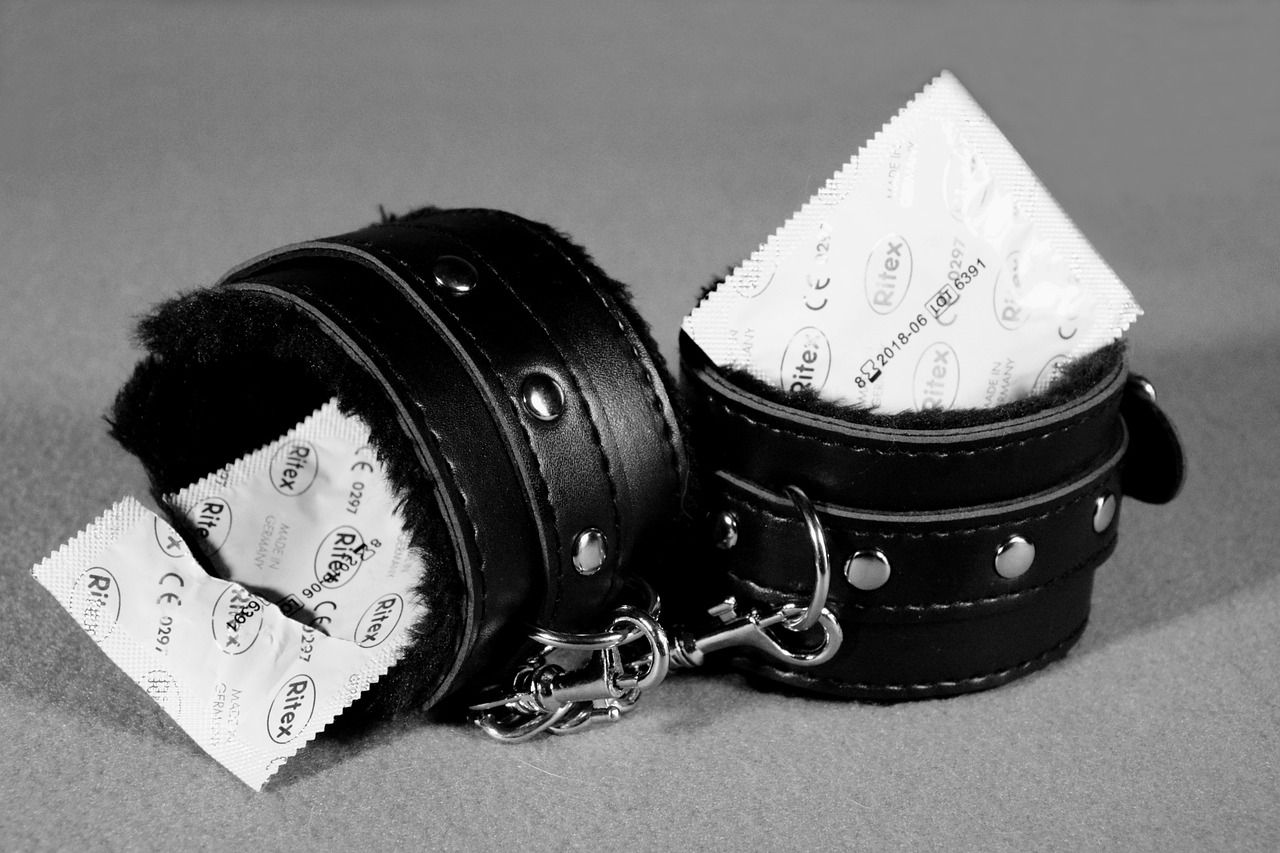 Encounters| VIP| Condones y esposas| Bogotá