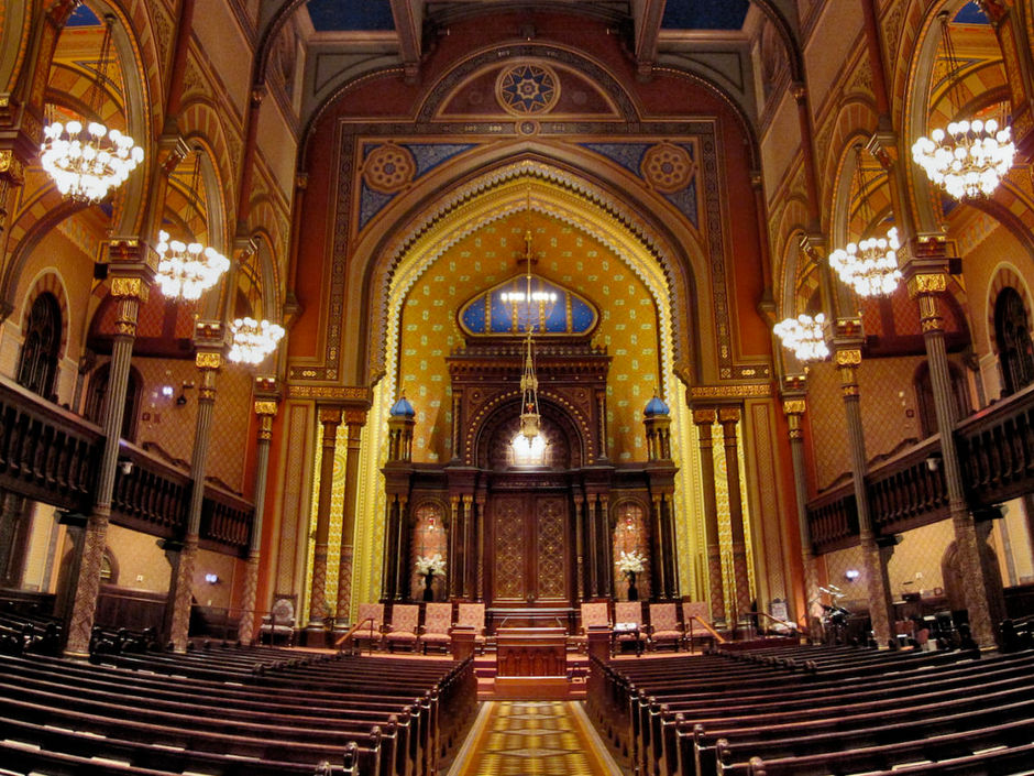 The Majesty of Adon Olam BY CANTOR MATT AXELROD