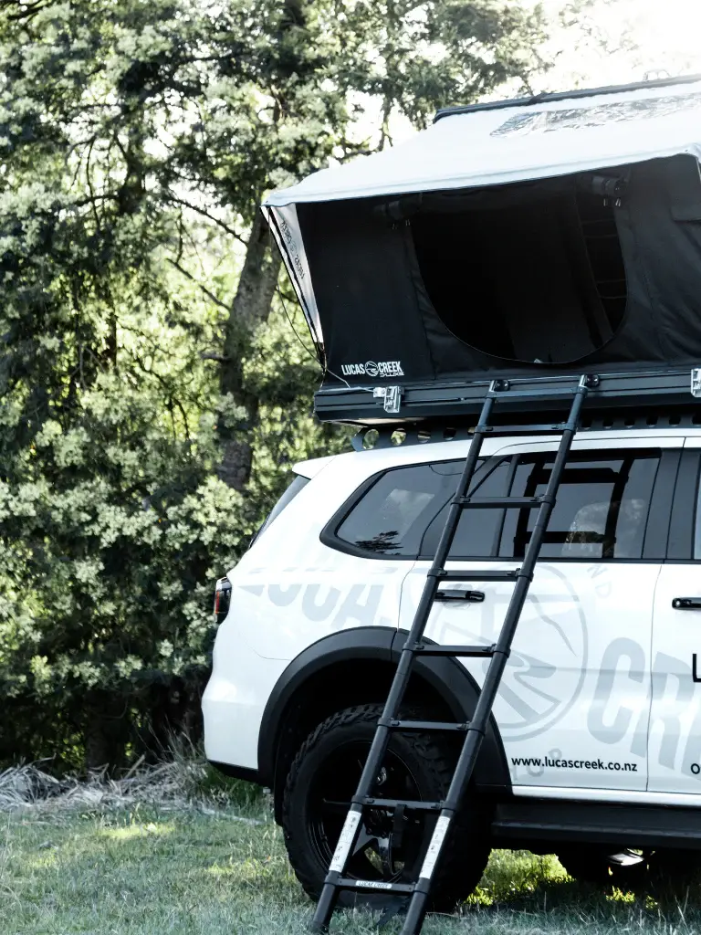 Thumbnail: D-LUXE Hard Shell Rooftop Tent - Lucas Creek