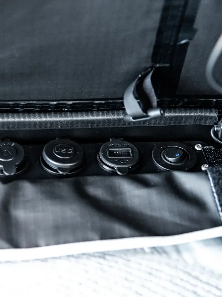 Thumbnail: LUXE-X Hard Shell Rooftop Tent