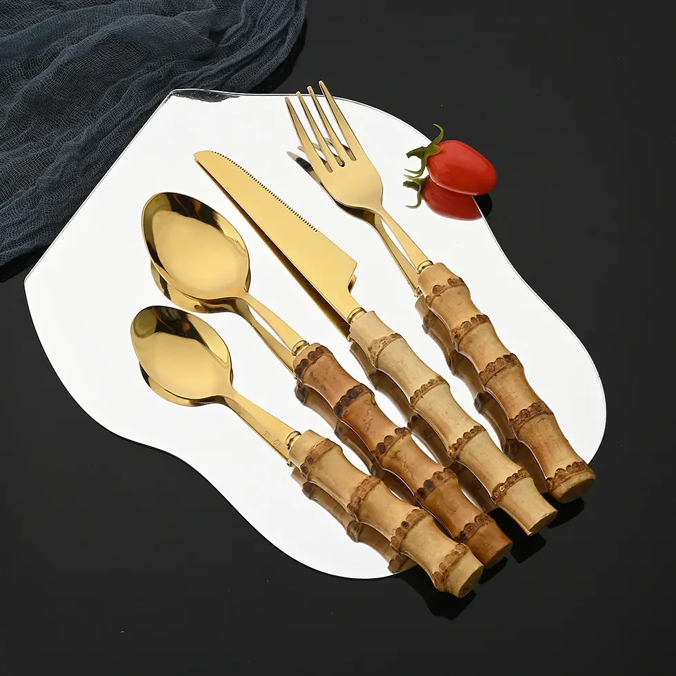 Miniatura: Conj. 4 Talheres de Aço Inox c/ Cabo em Bambu Tulum Dourado Wolff