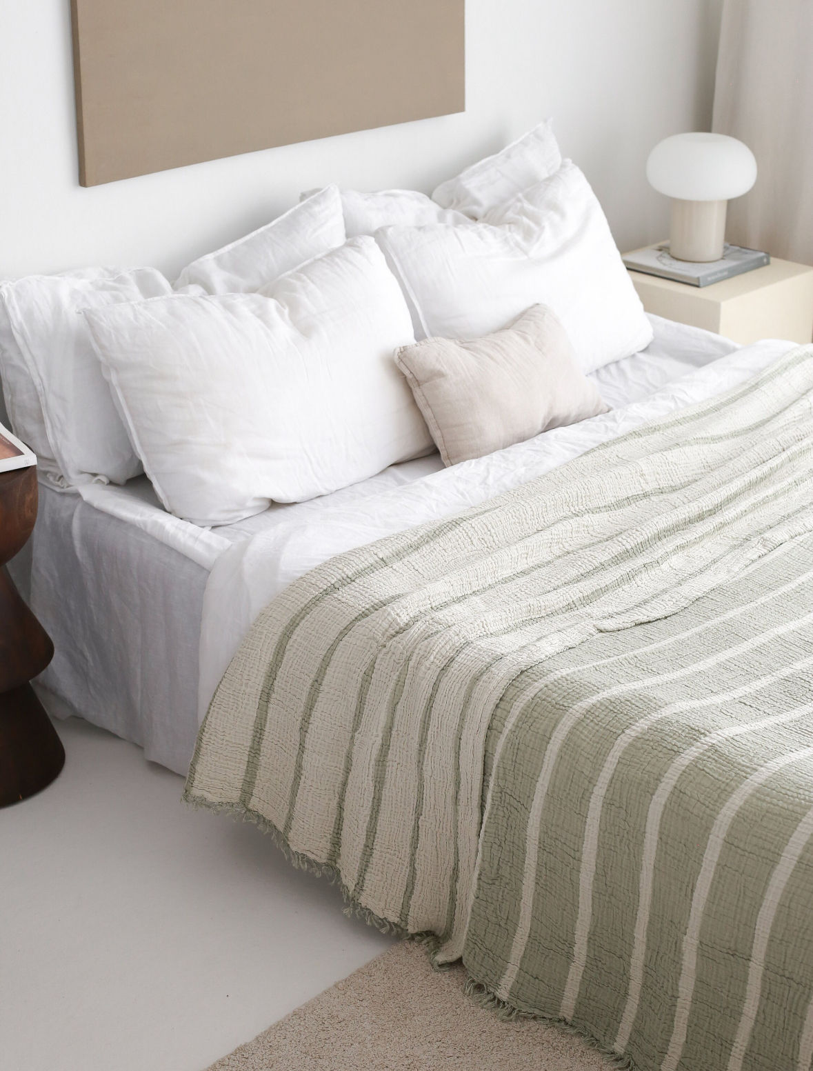 Musselin Wohndecke Salbeigrün Stripe aus Biobaumwolle