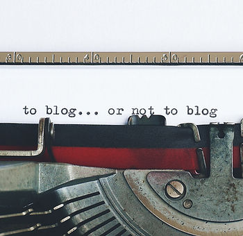 a-vintage-typewriter-3601081 (2).jpg