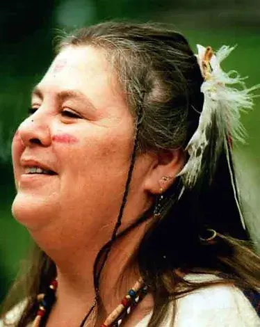 Mary Elizabeth Thunder at ceremony