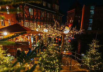 1958432511_Weihnachtsstadt 2025_CC BY-SA_©Lüneburg Marketing GmbH Erik Mai (1)_edited.jpg