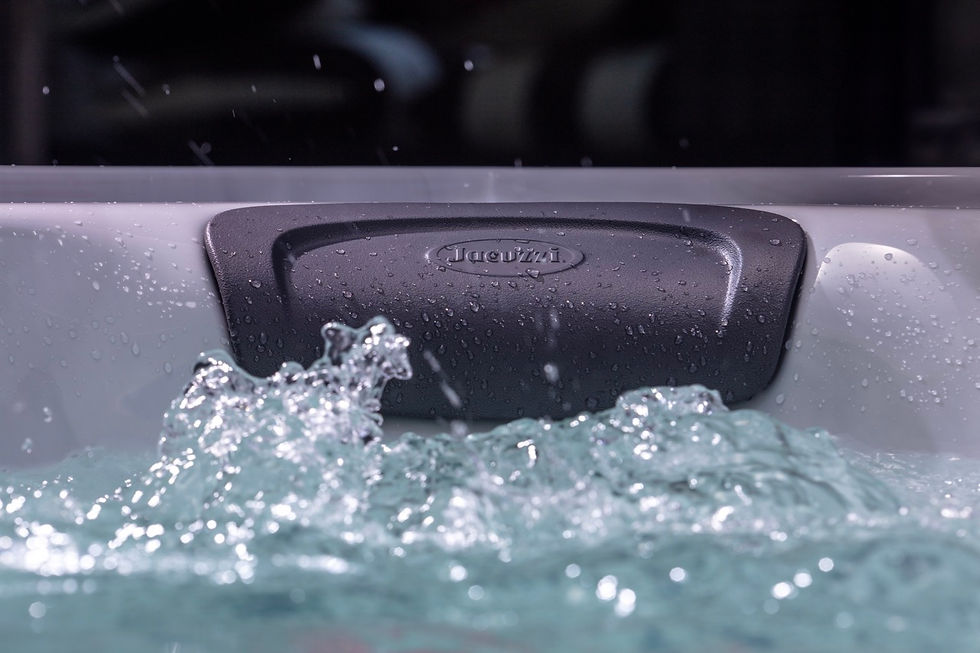 Jacuzzi® J-LXL™ | £16995 | Jacuzzi Nottinghamshire