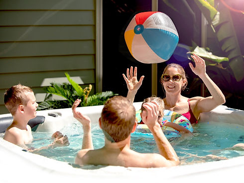 Sun---Soul_1_Play_Family_Portable_Lifestyle_Hero_Image_29032022 Large.jpeg