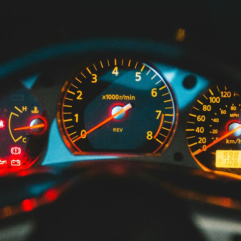 O que significa cada sigla no painel do seu carro: Guia prático e dicas importantes