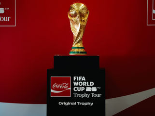 EL TOUR DEL TROFEO DE LA COPA MUNDIAL DE LA FIFA™, PRESENTADOPOR COCA-COLA, LLEGA A ARGENTINA