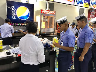 Llevamos alegría a nuestras propias tropas