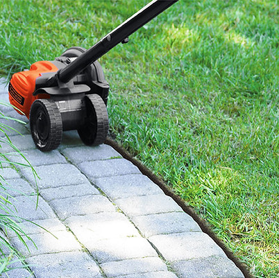 how-to-edge-a-lawn-2023-step-3.jpeg