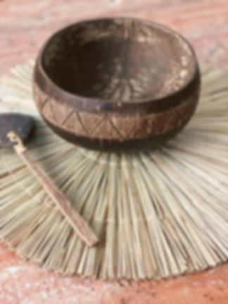 GRAND BOL EN NOIX DE COCO GRAVÉ