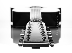 guitarra_by_bphouse_bn-5175_bn.jpg