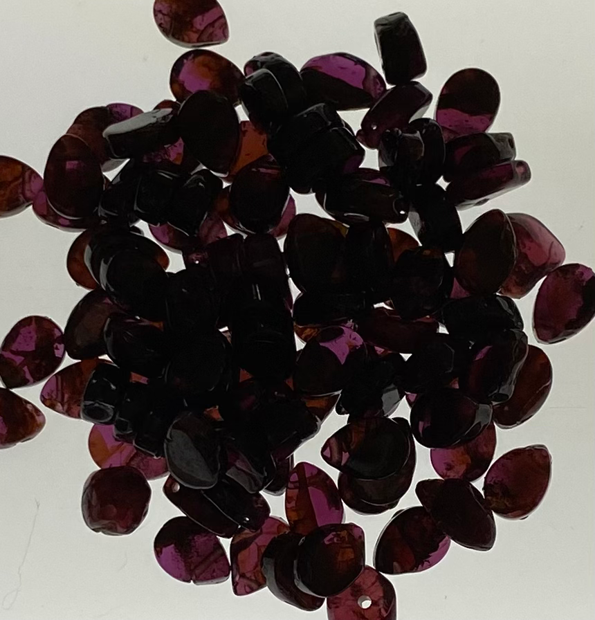 Garnet Flat Teardrops 8x5x2mm