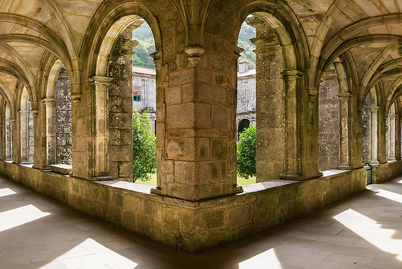 El interior del Monasterio de Armenteira