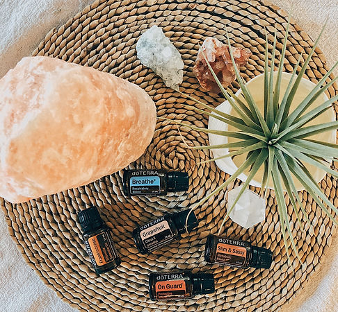 Flat Lay doTERRA essential oils Crystals_Meredith Ewenson-55370_edited.jpg