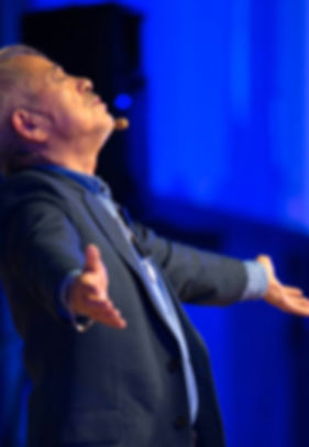 IMG_2792_for-Ken-Salon-Website_edited_edited_edited_edited.jpg